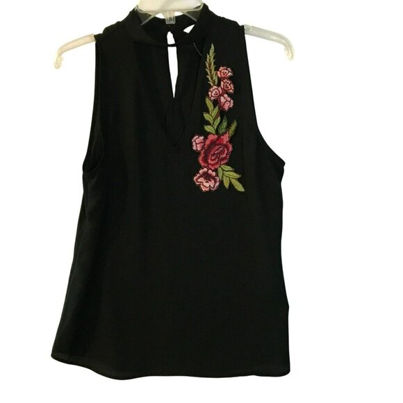 Candies' NWT Blouse 2-Button Keyhole Sleeveless with Rose Applique Size M Black - Picture 1 of 14